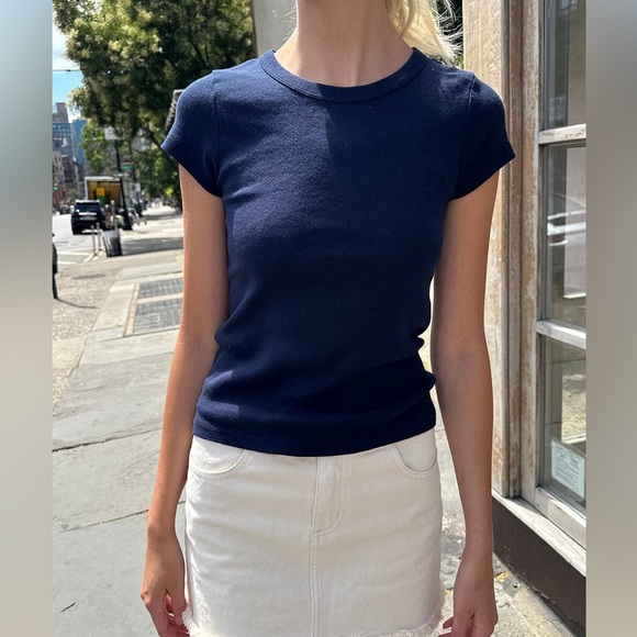 brandy melville basic hailie top - Picture 2 of 2